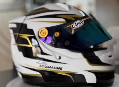 Casque Arai de karting personnalisé