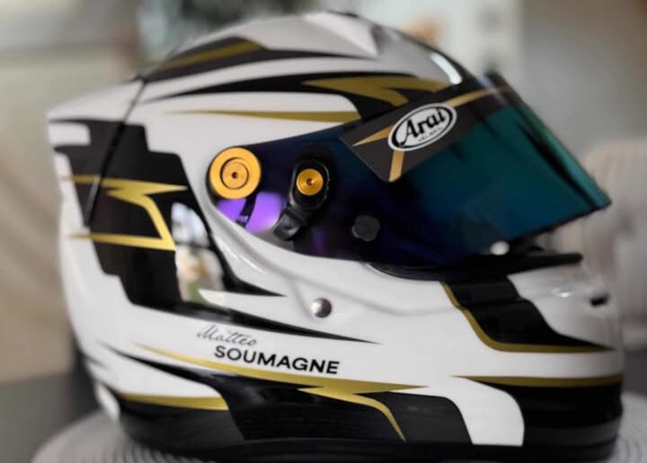 Casque Arai de karting personnalisé